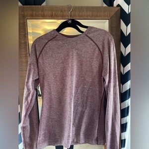 Fig’s Salta Seamless Long sleeve Under Scrub - maroon